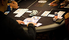 Современная игра в покер: сервис pppoker и его «фишечки»